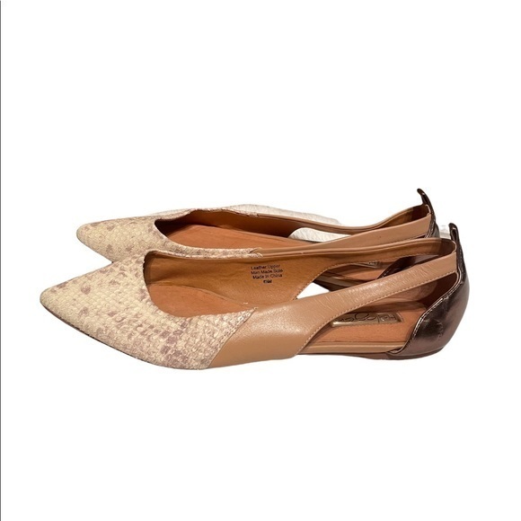 Halogen D’Orsay Snakeskin pointed toe slip on flats